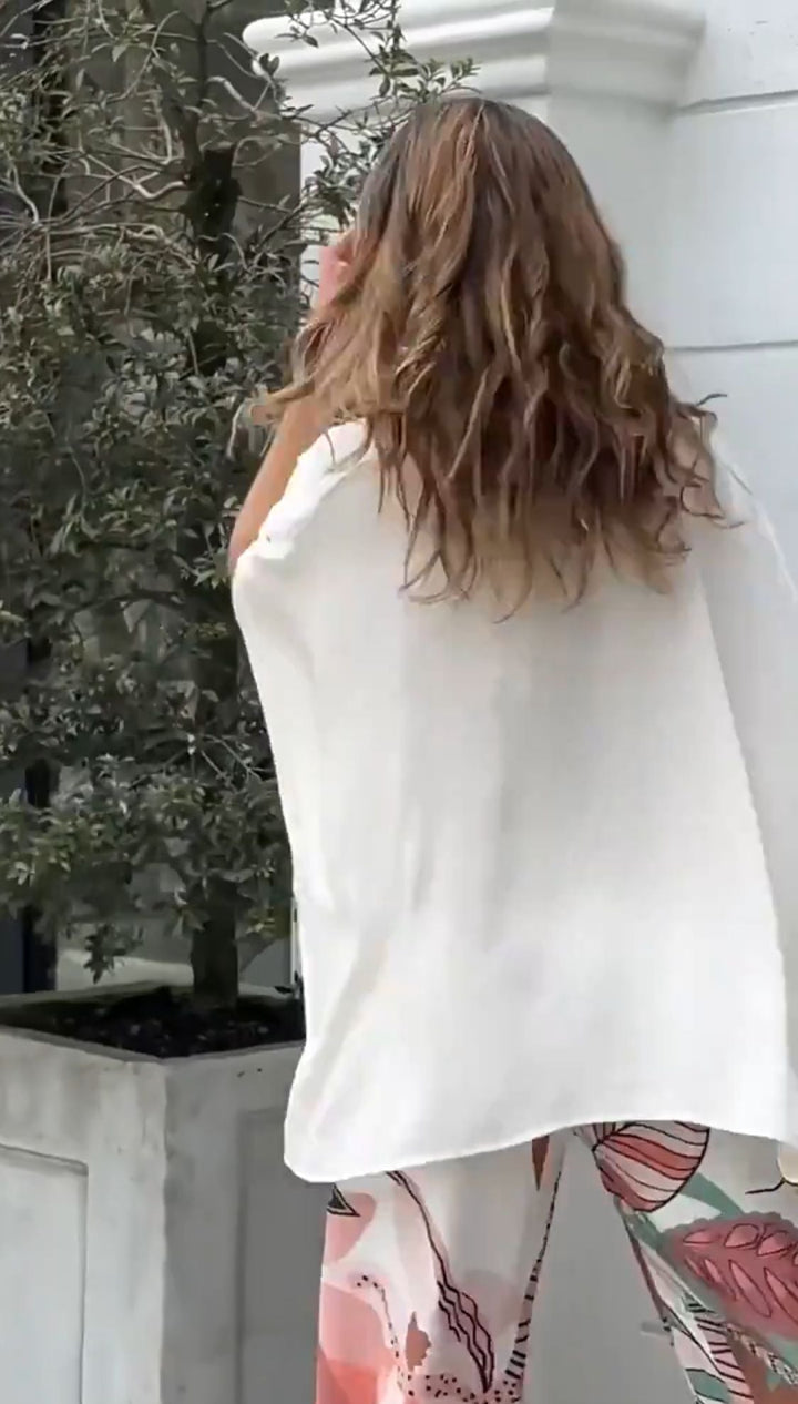 Conjunto Elegancia Tropical - Blusa fluida + pantalón estampado