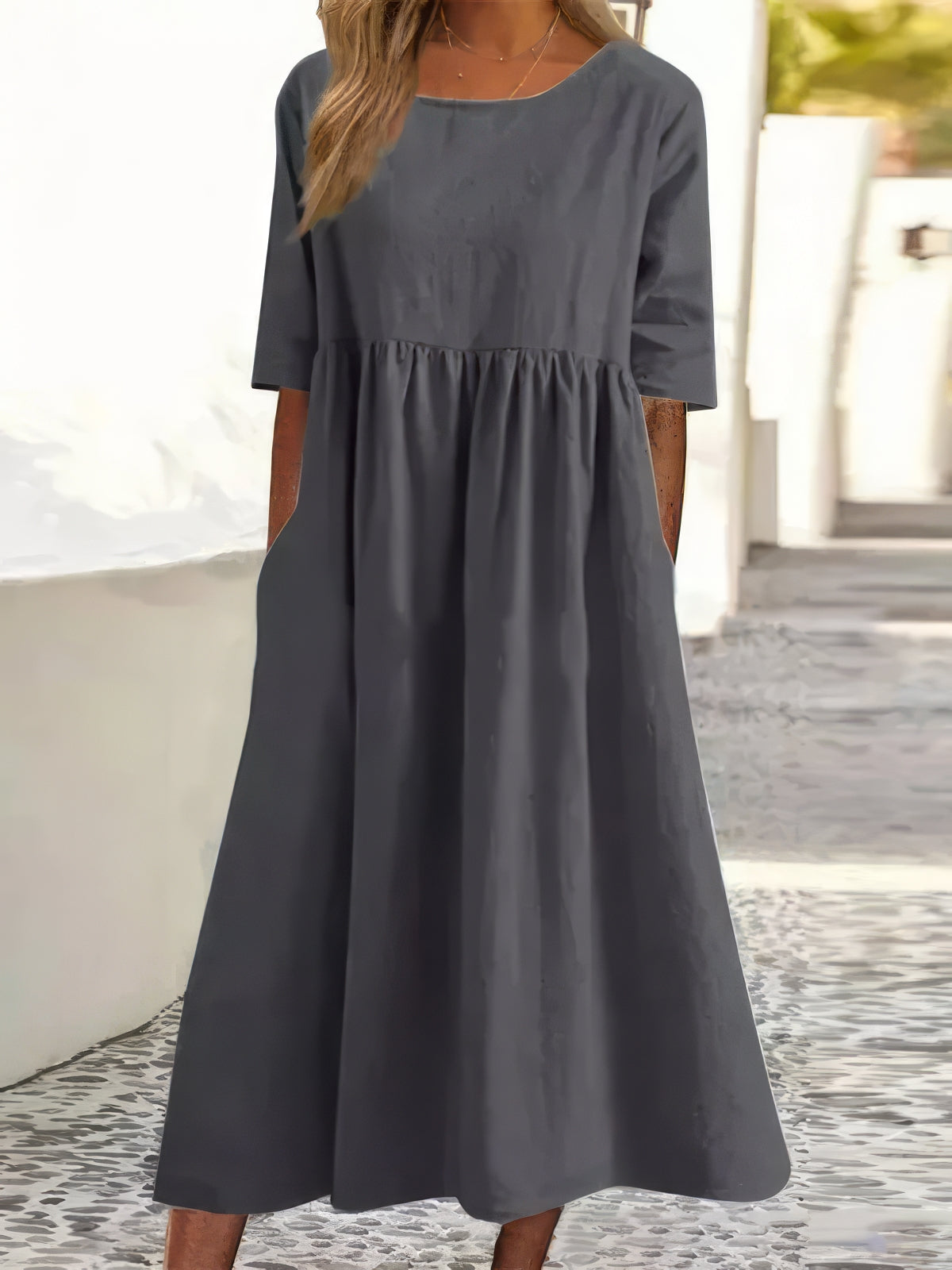 Vestido Menorca de algodón con cuello redondo y bolsillos